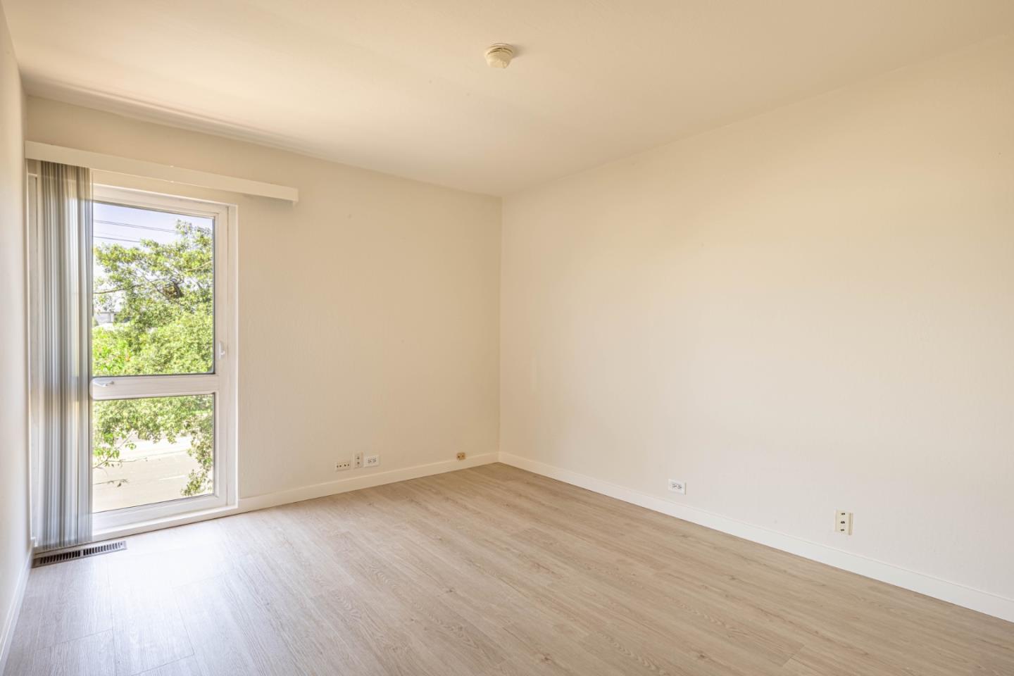 Foster City, California, 94404, United States, 2 Bedrooms Bedrooms, ,2 BathroomsBathrooms,Residential,For Sale,1840465