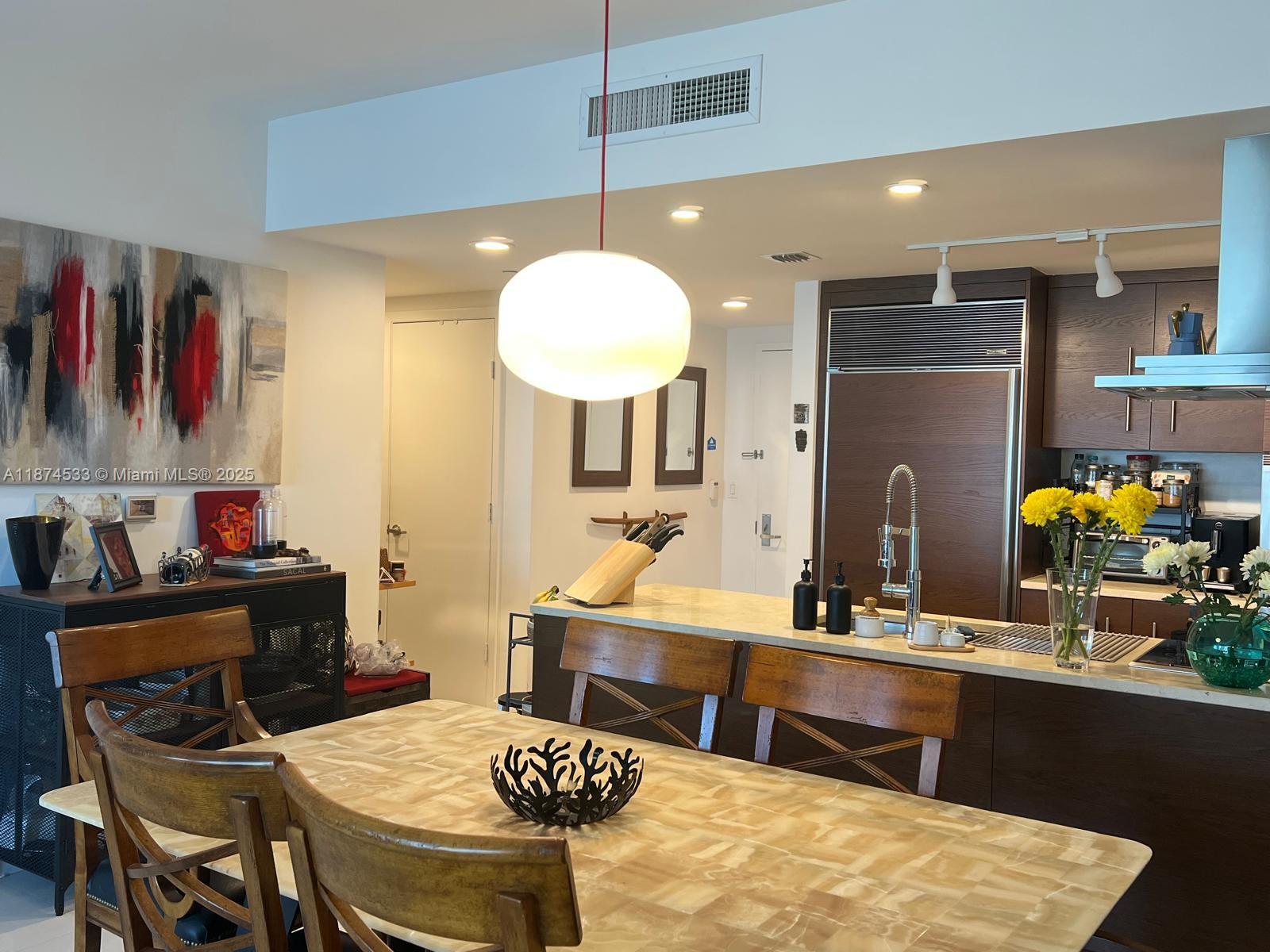 Miami, Florida, 33131, United States, 1 Bedroom Bedrooms, ,1 BathroomBathrooms,Residential,For Sale,1942098