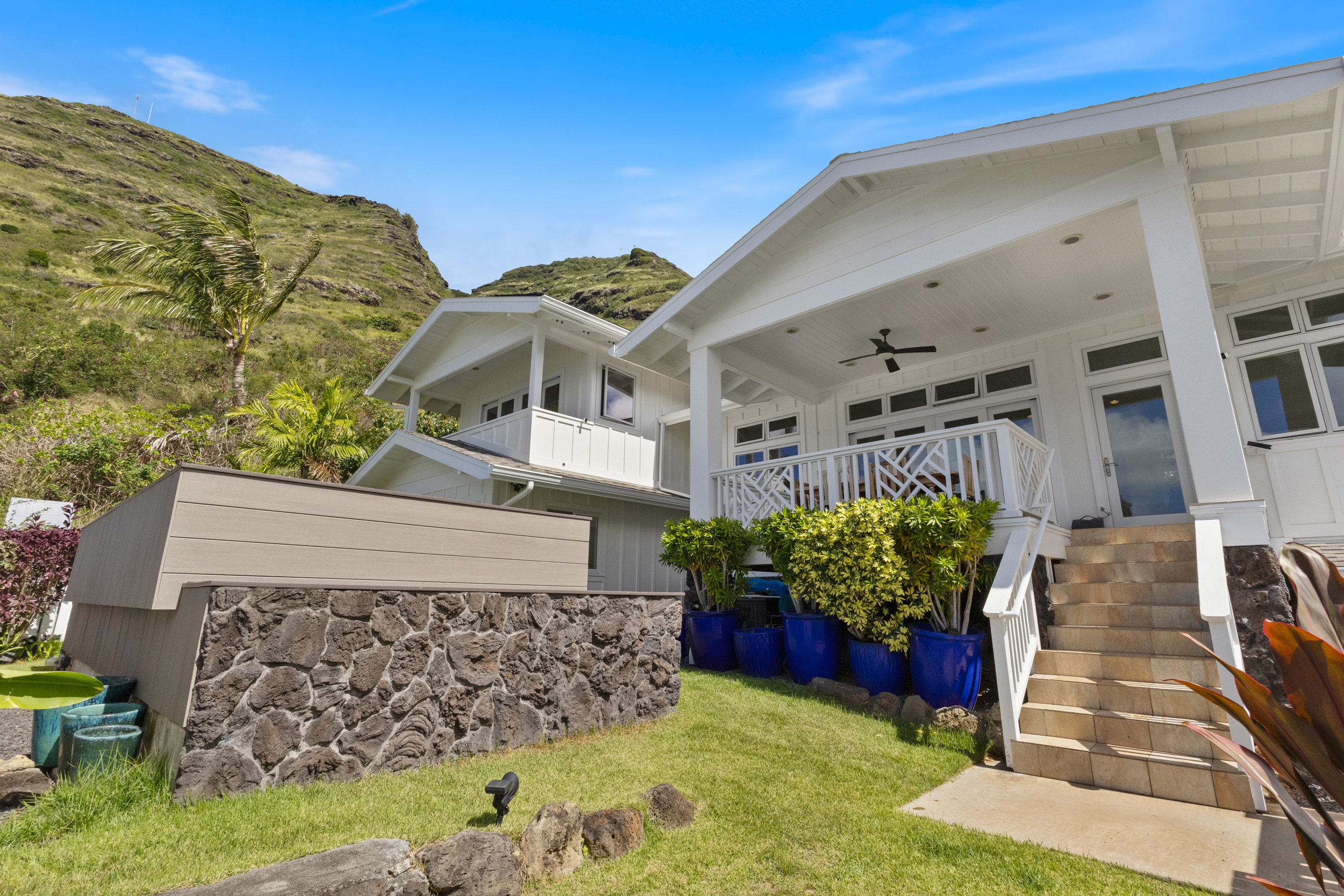 Honolulu, Hawaii, 96821, United States, 3 Bedrooms Bedrooms, ,3 BathroomsBathrooms,Residential,For Sale,1975355
