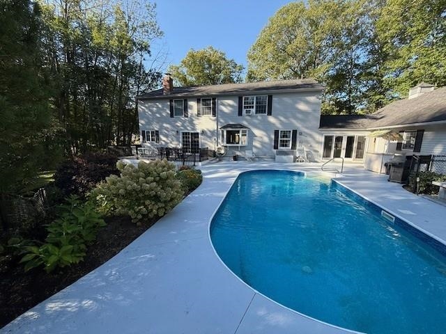 Rochester, New Hampshire, 03867, United States, 4 Bedrooms Bedrooms, ,1 BathroomBathrooms,Residential,For Sale,1985747
