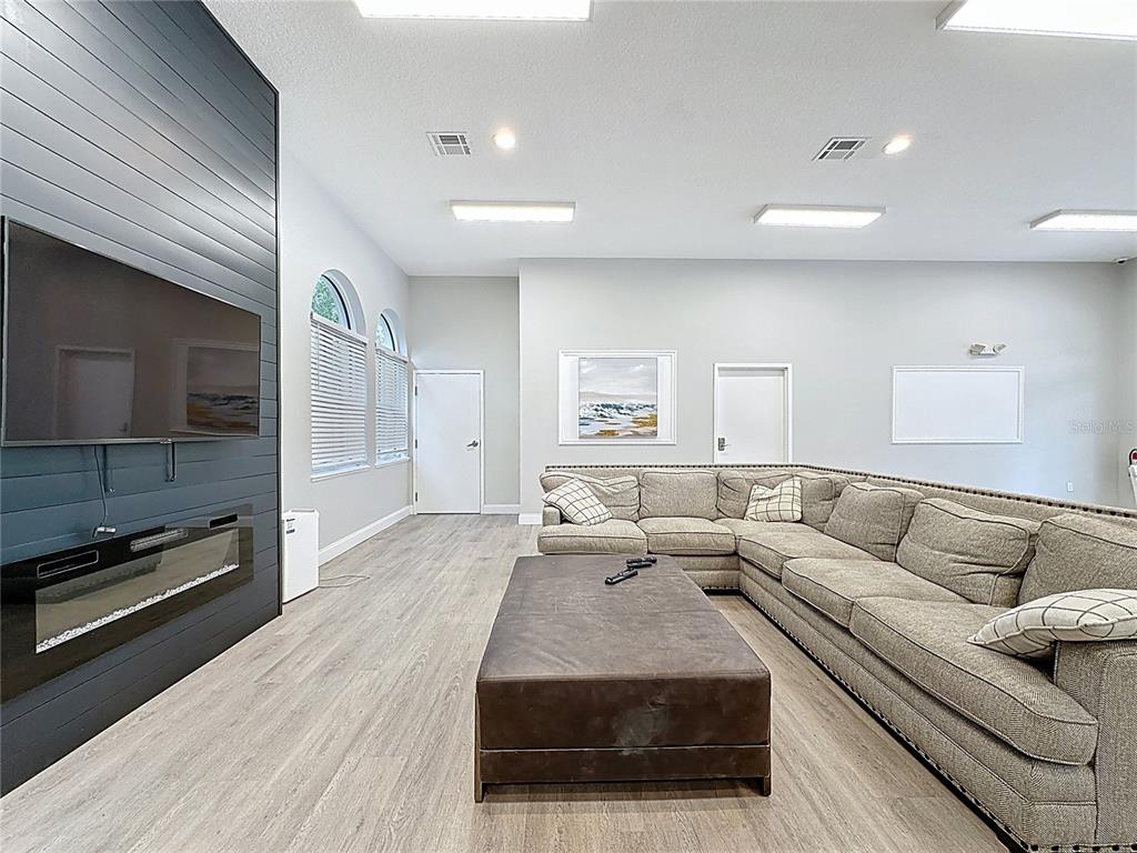 Davenport, Florida, 33896, United States, 5 Bedrooms Bedrooms, ,4 BathroomsBathrooms,Residential,For Sale,1839157