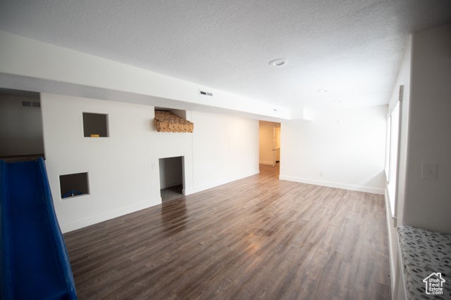 Provo, Utah, 84601, United States, 5 Bedrooms Bedrooms, ,3 BathroomsBathrooms,Residential,For Sale,1975017