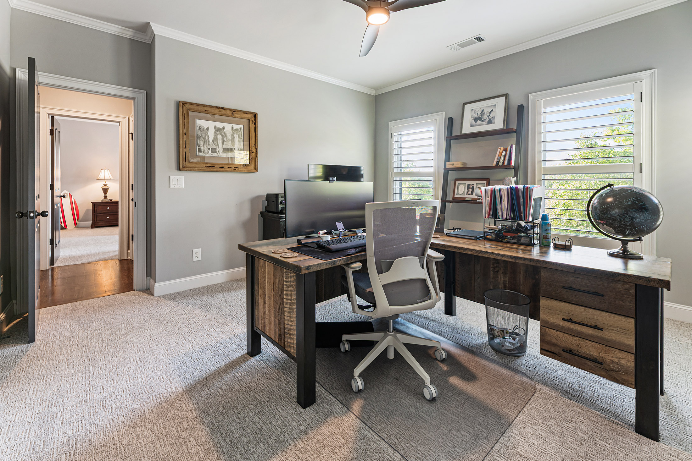  Desirable Monte Hewett First-Time Resale in the Sought-After Lake Haven - 物件實景