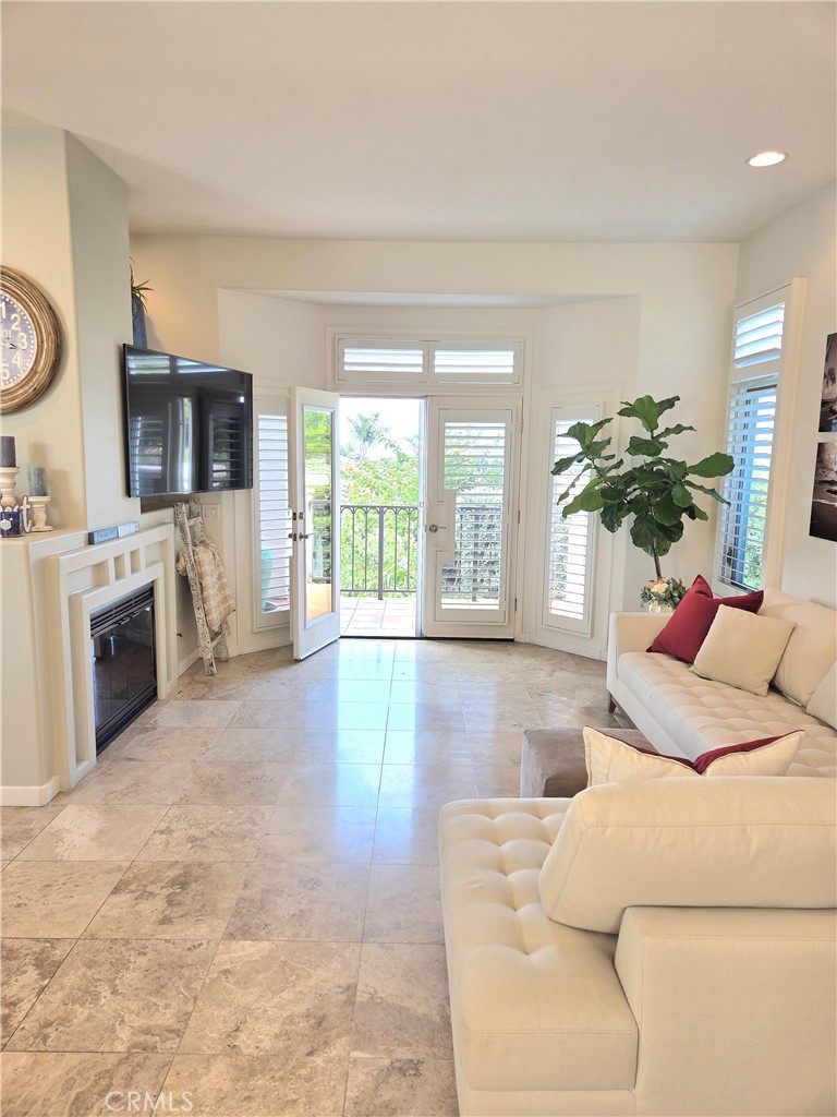 Solana Beach, California, 92075, United States, 3 Bedrooms Bedrooms, ,3 BathroomsBathrooms,Residential,For Sale,1998675