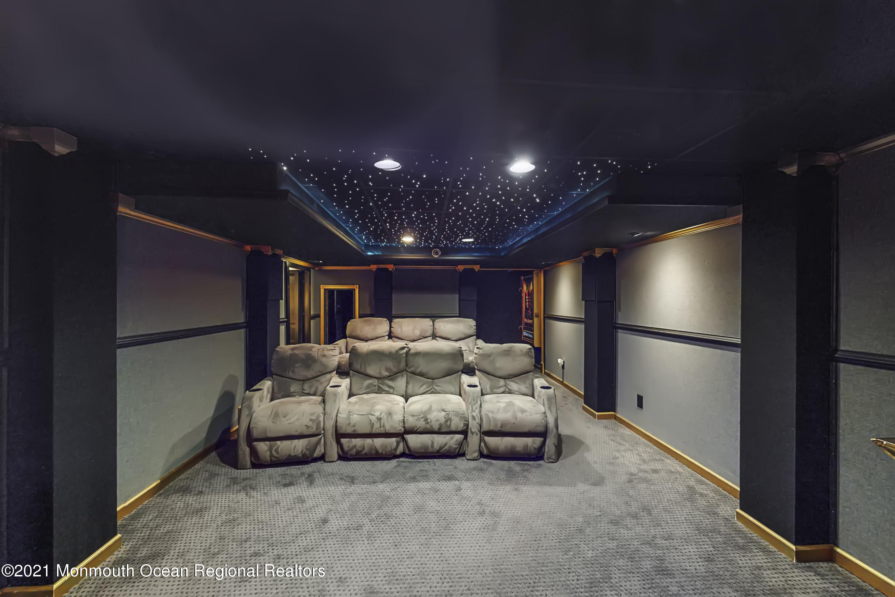 Jackson, New Jersey, 08527, United States, 4 Bedrooms Bedrooms, ,3 BathroomsBathrooms,Residential,For Sale,1944716