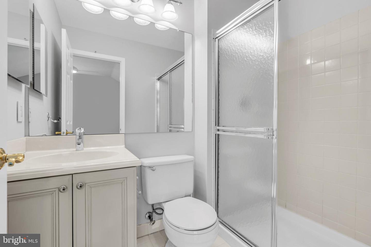 Princeton Junction, New Jersey, 08550, United States, 4 Bedrooms Bedrooms, ,4 BathroomsBathrooms,Residential,For Sale,2003201