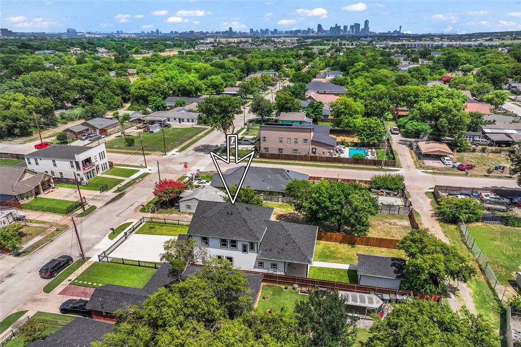 Dallas, Texas, 75212, United States, 4 Bedrooms Bedrooms, ,3 BathroomsBathrooms,Residential,For Sale,1930273