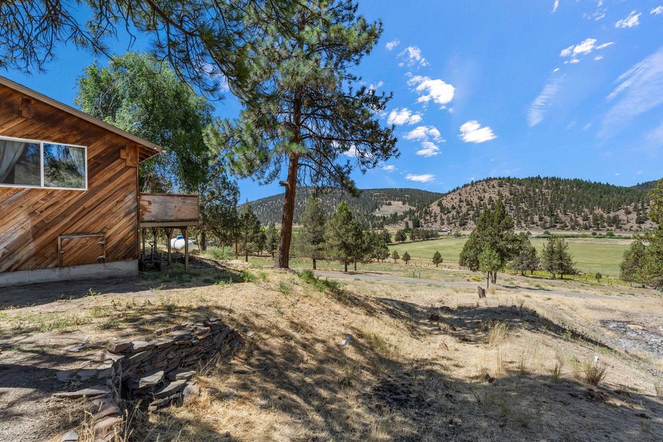 Prineville, Oregon, 97754, United States, 3 Bedrooms Bedrooms, ,3 BathroomsBathrooms,Residential,For Sale,1850319