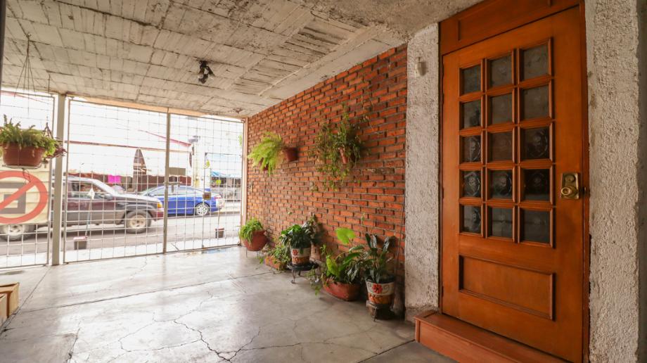 Lomas del Valle, Morelia, Michoacán de Ocampo, 58170, Mexico, 3 Bedrooms Bedrooms, ,2 BathroomsBathrooms,Residential,For Sale,Lomas del Valle,1622060