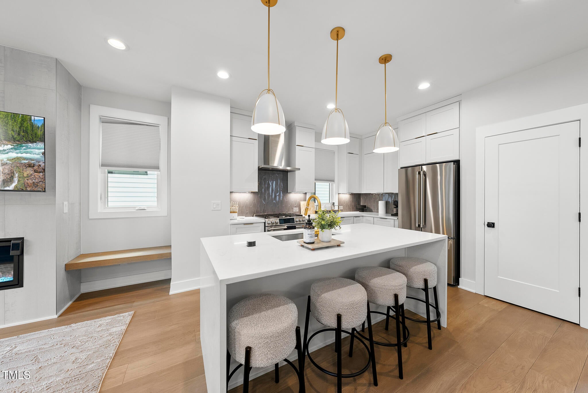 Raleigh, North Carolina, 27601, United States, 4 Bedrooms Bedrooms, ,4 BathroomsBathrooms,Residential,For Sale,1793176