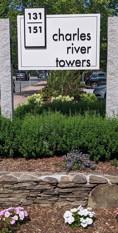 Watertown, Massachusetts, 02472, United States, 2 Bedrooms Bedrooms, ,2 BathroomsBathrooms,Residential,For Sale,1969435