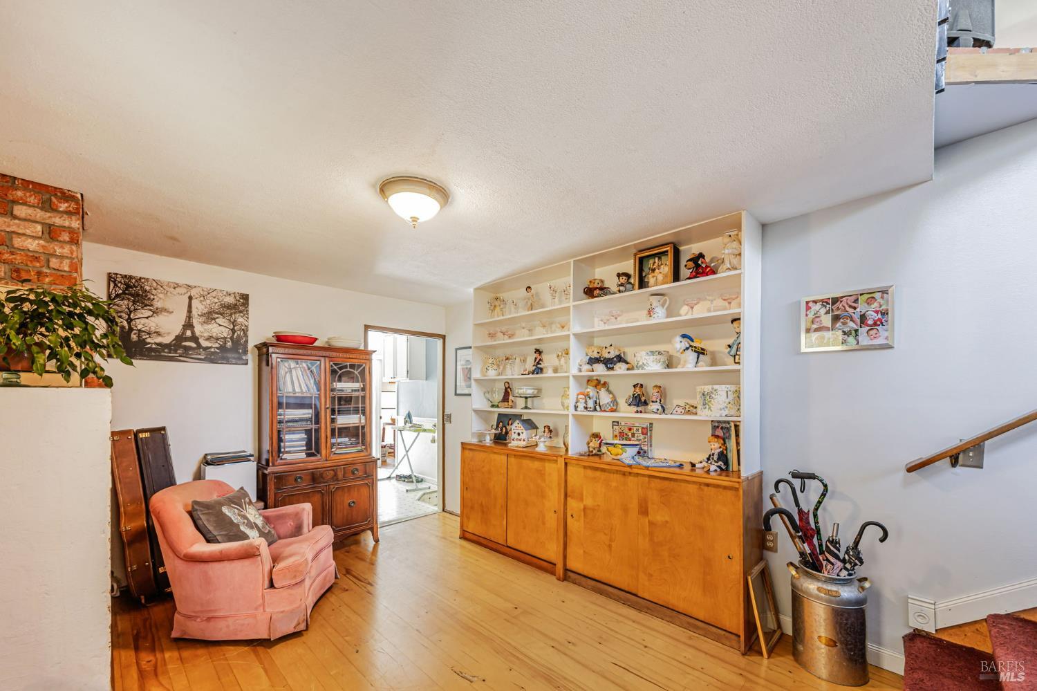 Sebastopol, California, 95472, United States, 3 Bedrooms Bedrooms, ,3 BathroomsBathrooms,Residential,For Sale,1903540