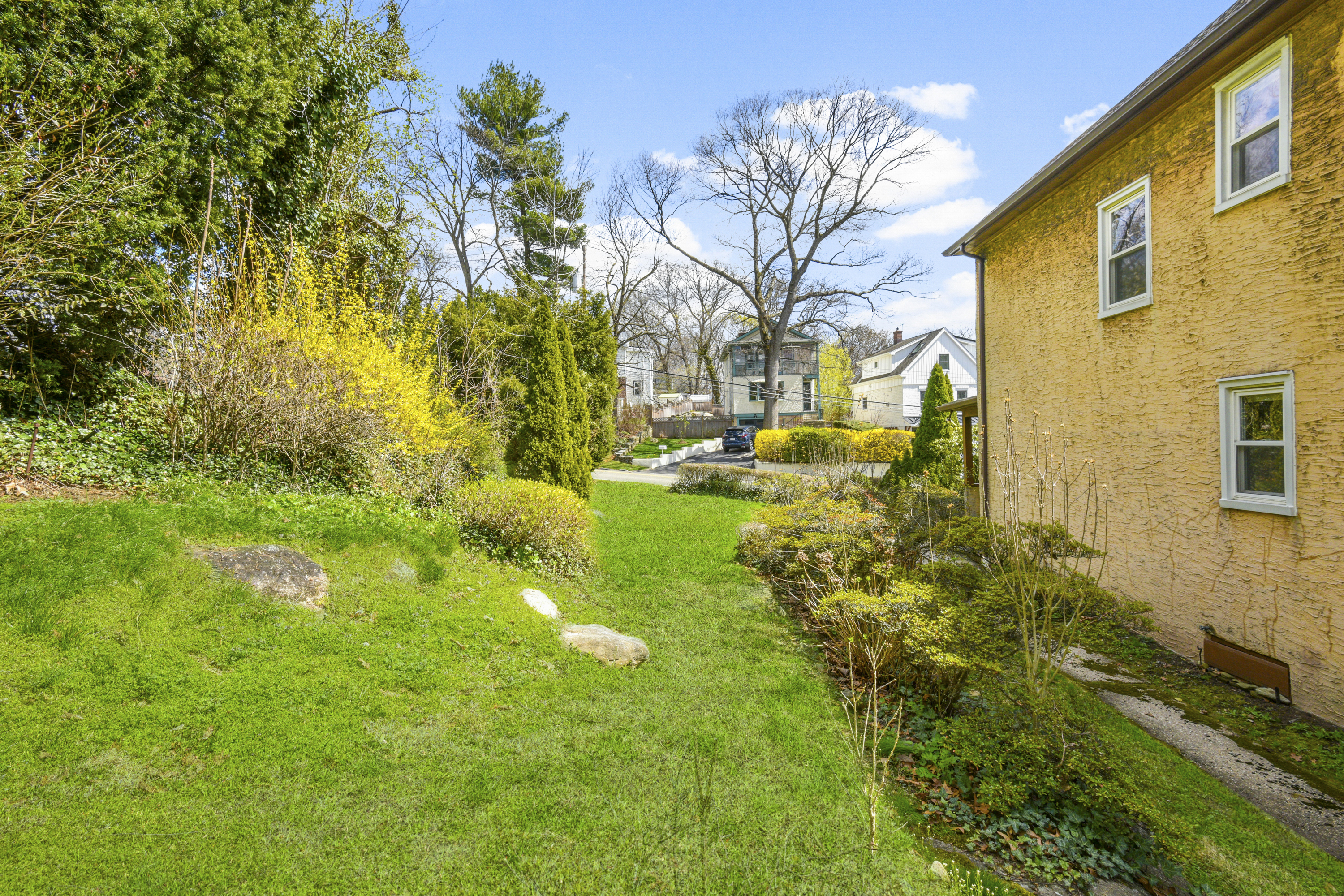  Charming Larchmont Colonial - 物件實景