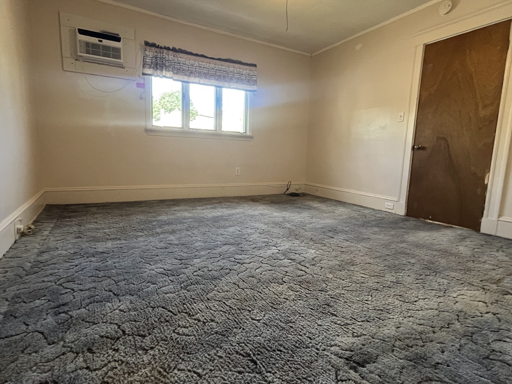 Everett, Massachusetts, 02149, United States, 3 Bedrooms Bedrooms, ,3 BathroomsBathrooms,Residential,For Sale,1923933