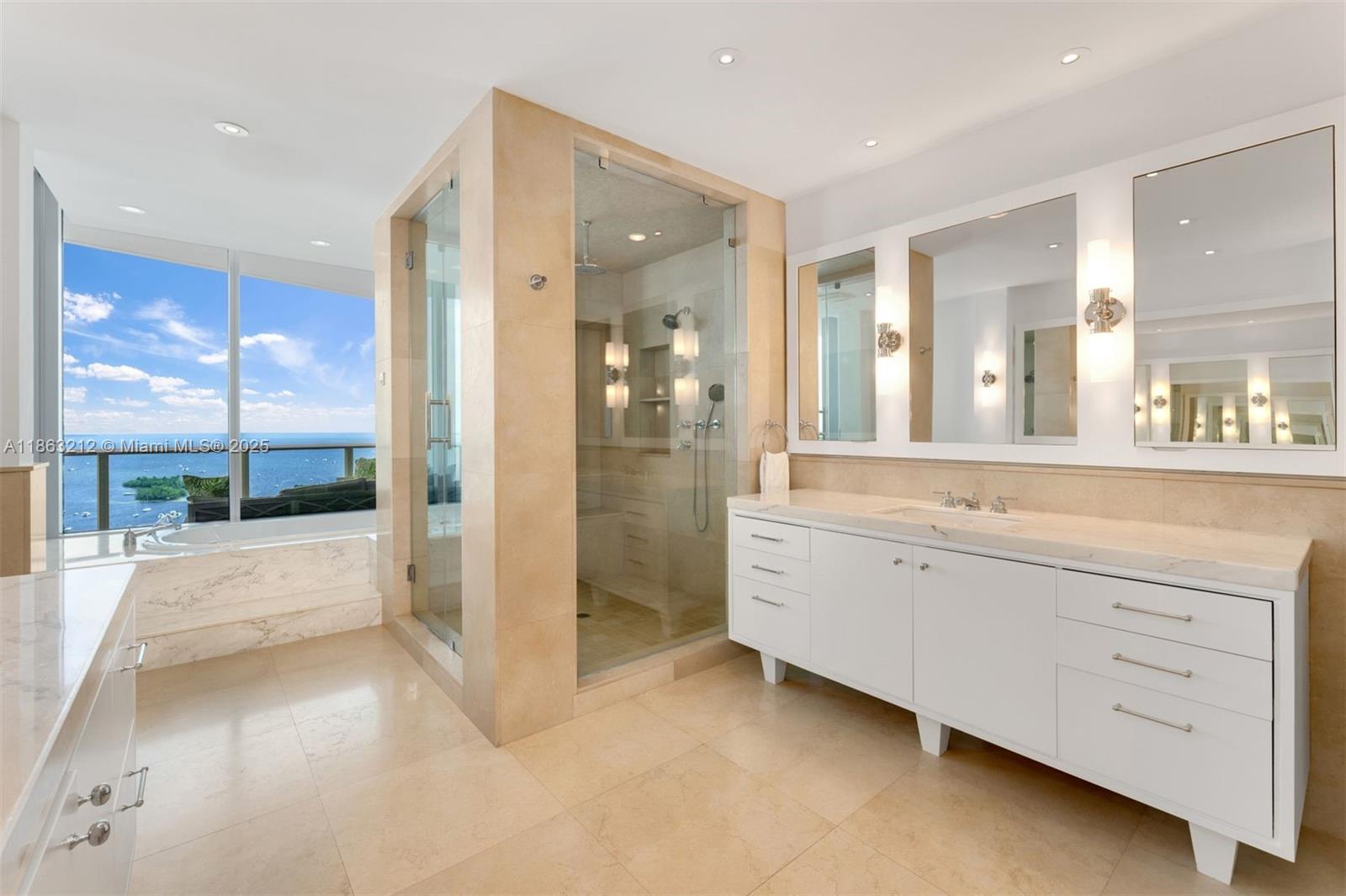 Miami, Florida, 33133, United States, 3 Bedrooms Bedrooms, ,4 BathroomsBathrooms,Residential,For Sale,1933299
