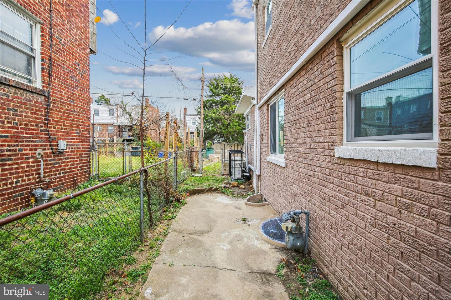 3300 18th Pl Se, WASHINGTON, District Of Columbia, 20020, United States, 5 Bedrooms Bedrooms, ,3 BathroomsBathrooms,Residential,For Sale,3300 18th Pl Se,1431167
