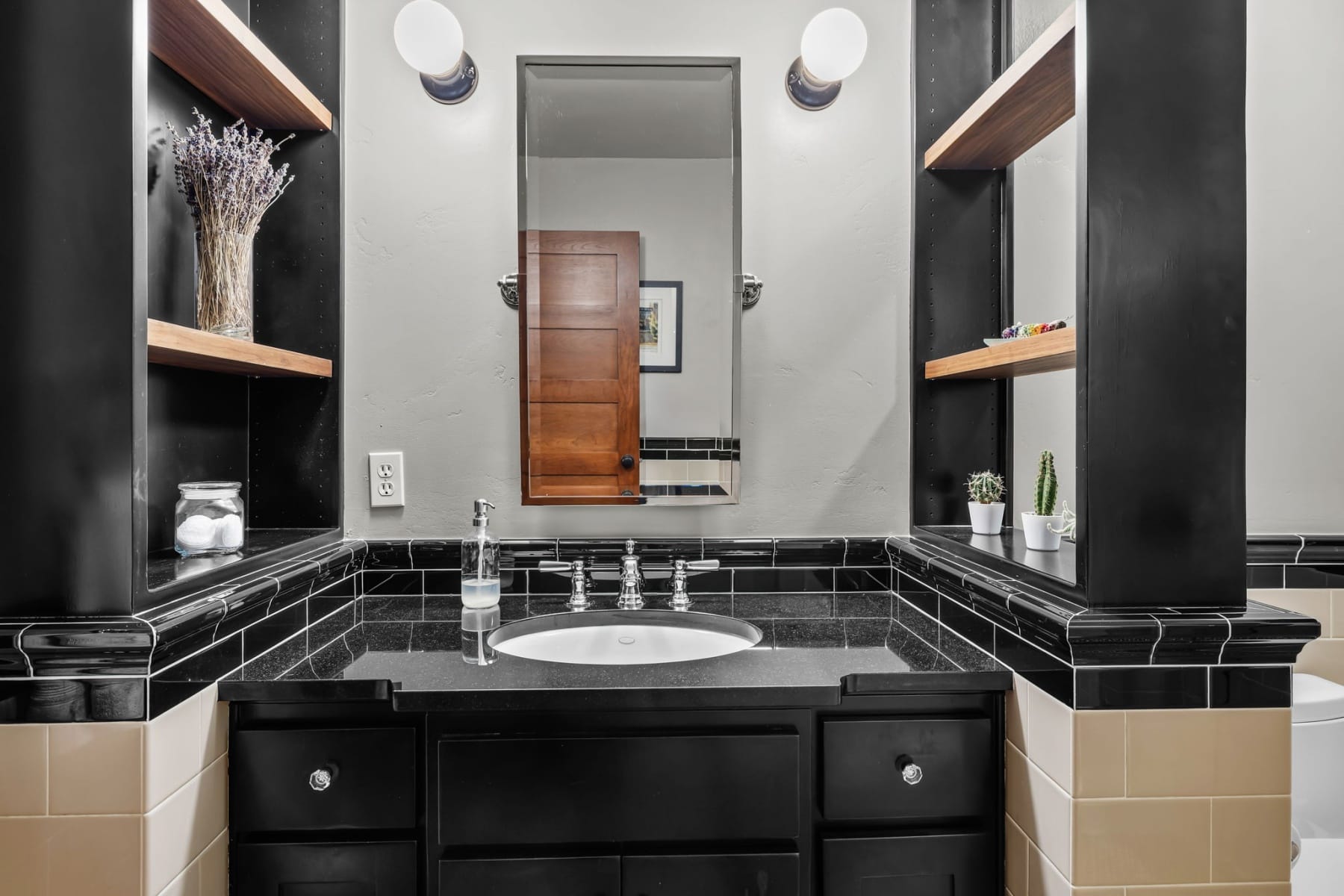  2216 NW 6th Street Bend, OR 97703 - 物件實景