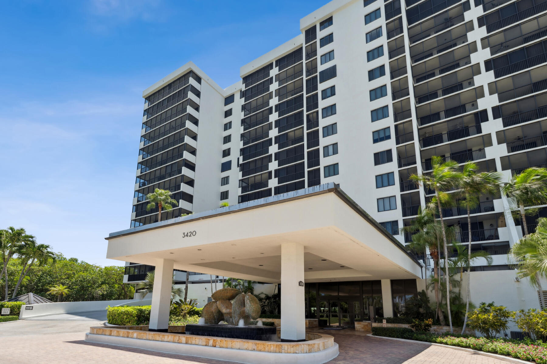 Highland Beach, Florida, 33487, United States, 2 Bedrooms Bedrooms, ,2 BathroomsBathrooms,Residential,For Sale,1912479