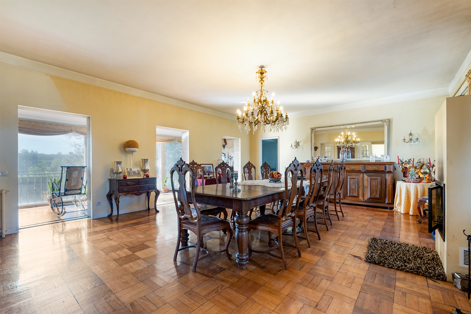  Manor House, 5 bedrooms, for Sale - 物件實景
