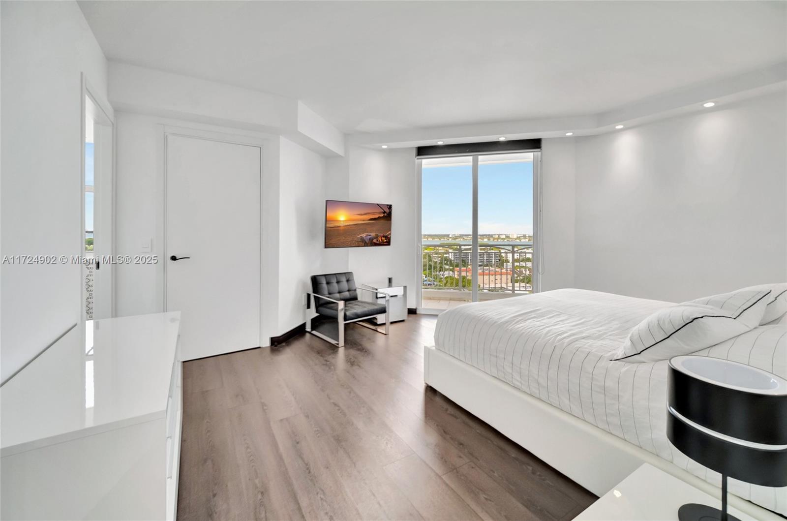 Bay Harbor Islands, Florida, 33154, United States, 4 Bedrooms Bedrooms, ,4 BathroomsBathrooms,Residential,For Sale,1998128