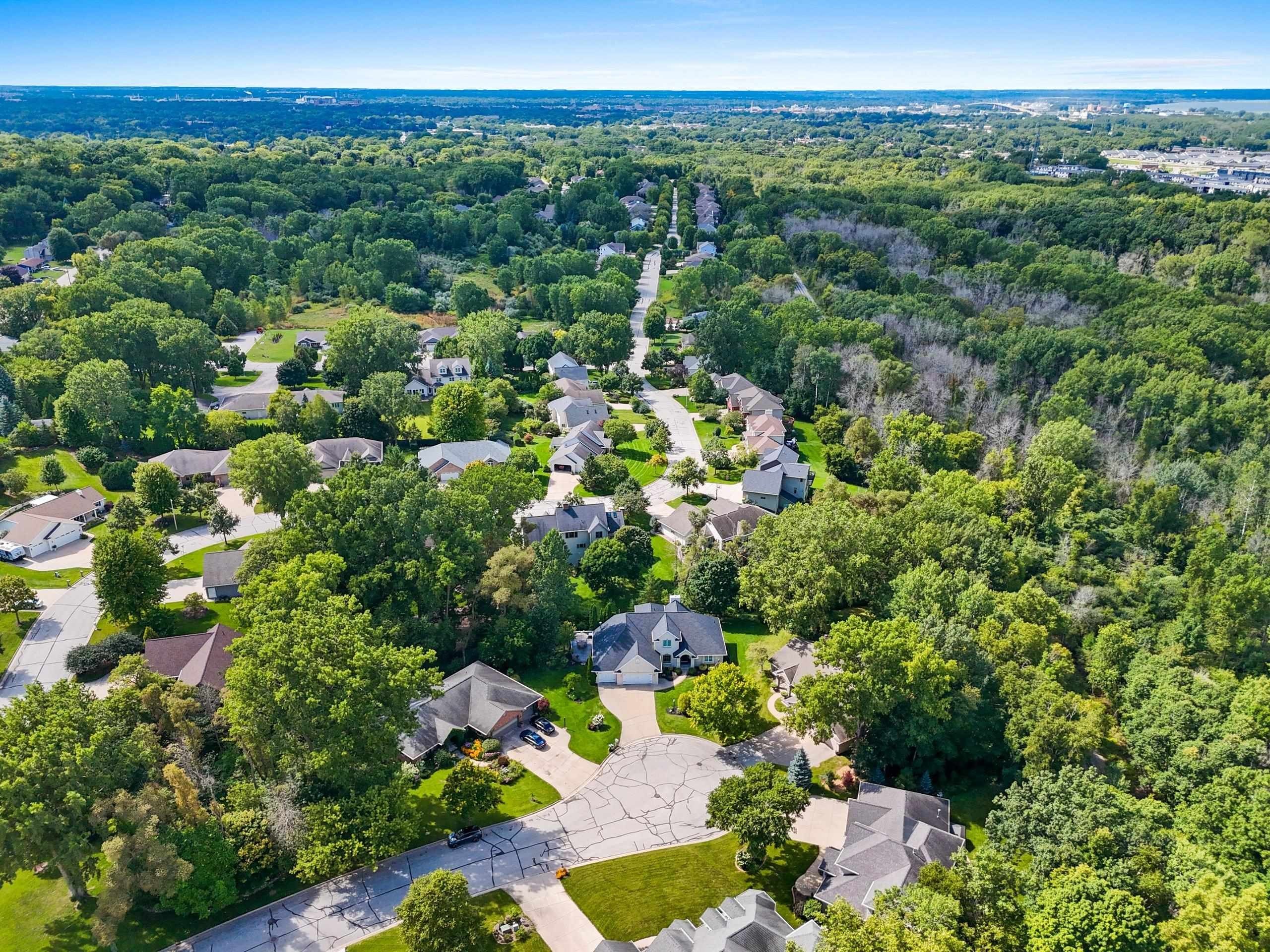 GREEN BAY, Wisconsin, 54302-5254, United States, 5 Bedrooms Bedrooms, ,4 BathroomsBathrooms,Residential,For Sale,1975812