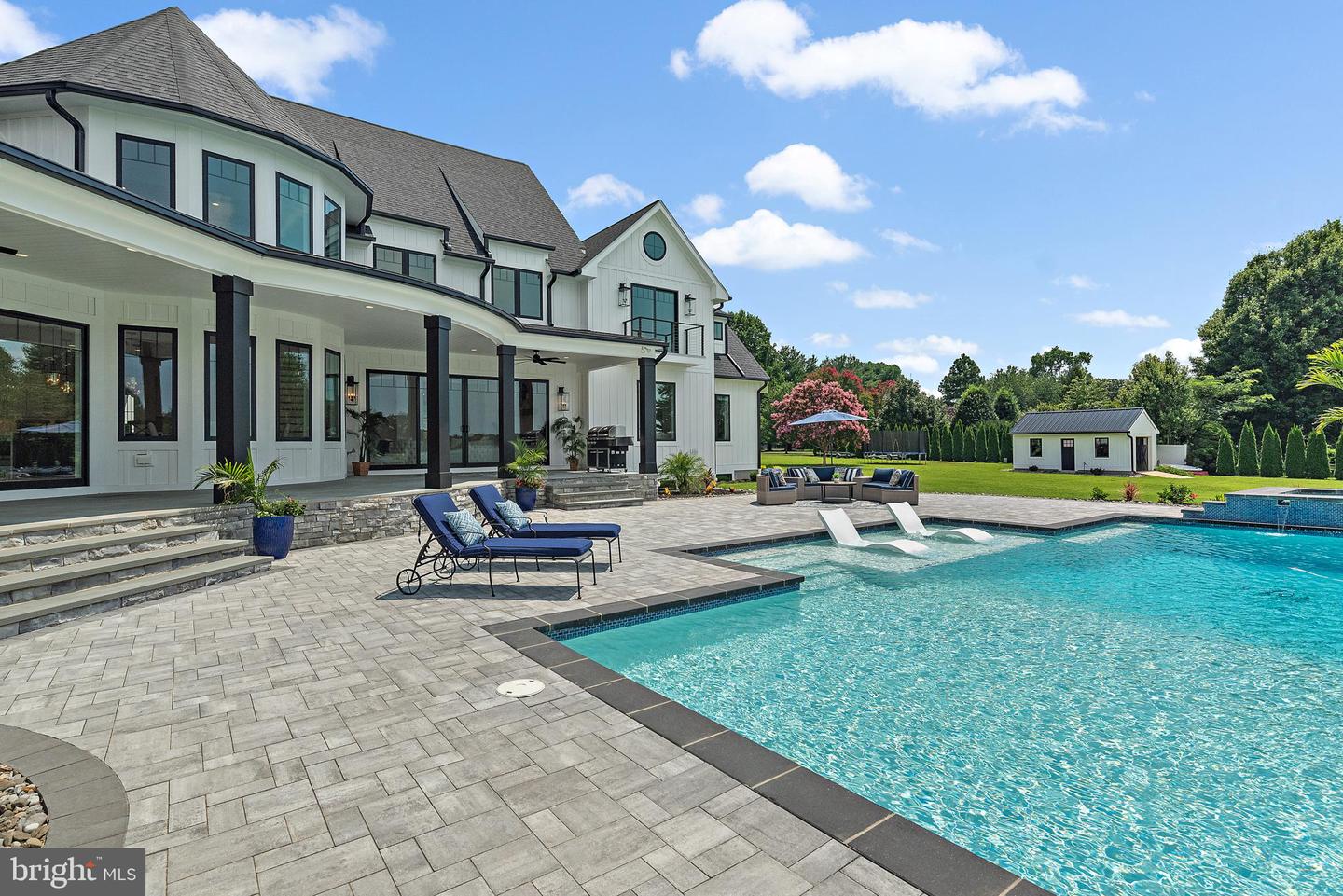 Queenstown, Maryland, 21658, United States, 5 Bedrooms Bedrooms, ,5 BathroomsBathrooms,Residential,For Sale,1907636