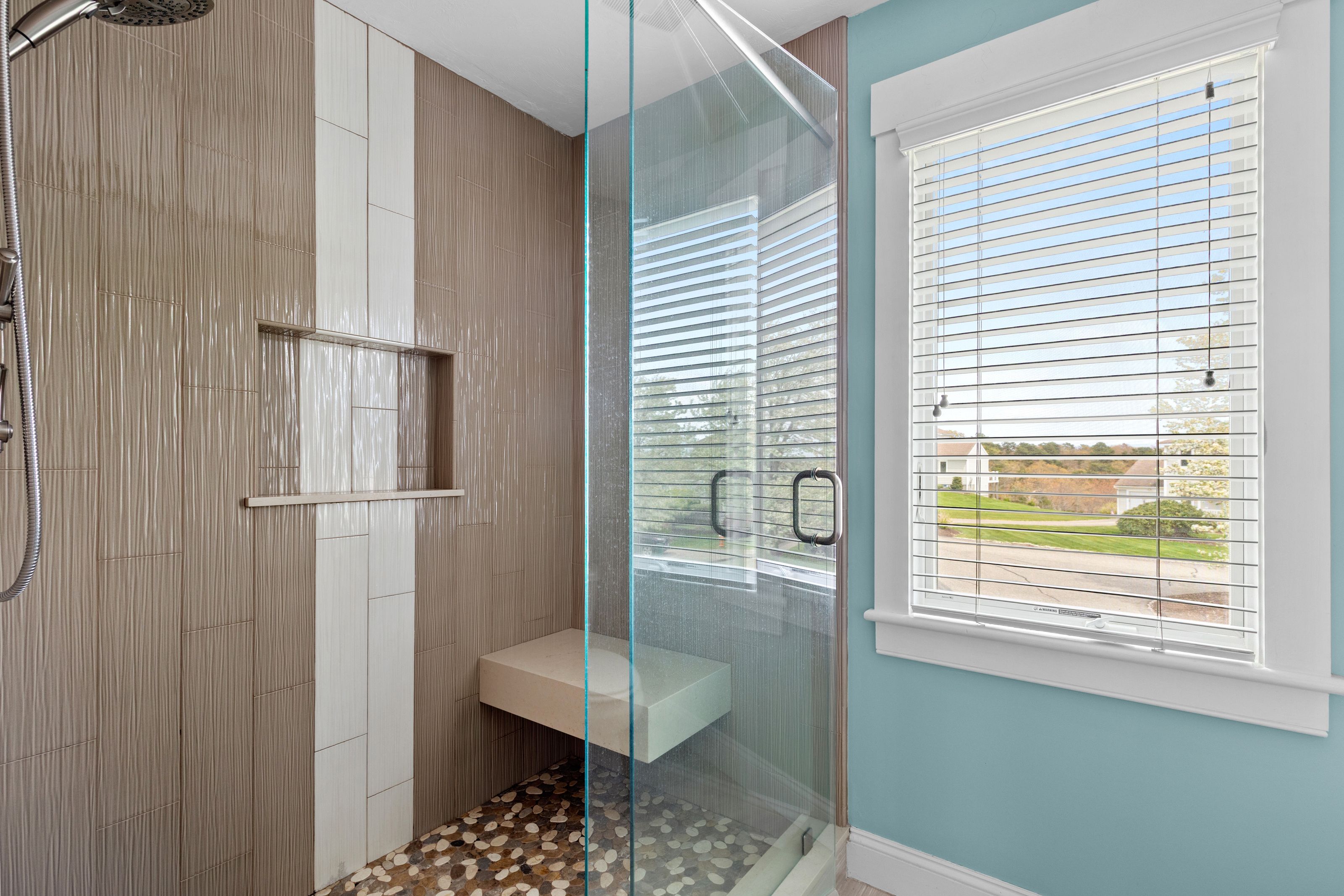  2 Beach Plum Lane Unit E, Bourne, MA, 02532 - 物件實景