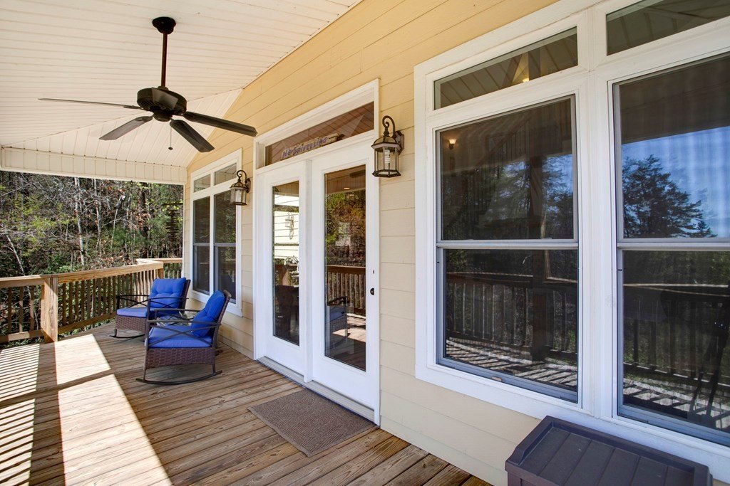 Hayesville, North Carolina, 28904, United States, 3 Bedrooms Bedrooms, ,4 BathroomsBathrooms,Residential,For Sale,1924483