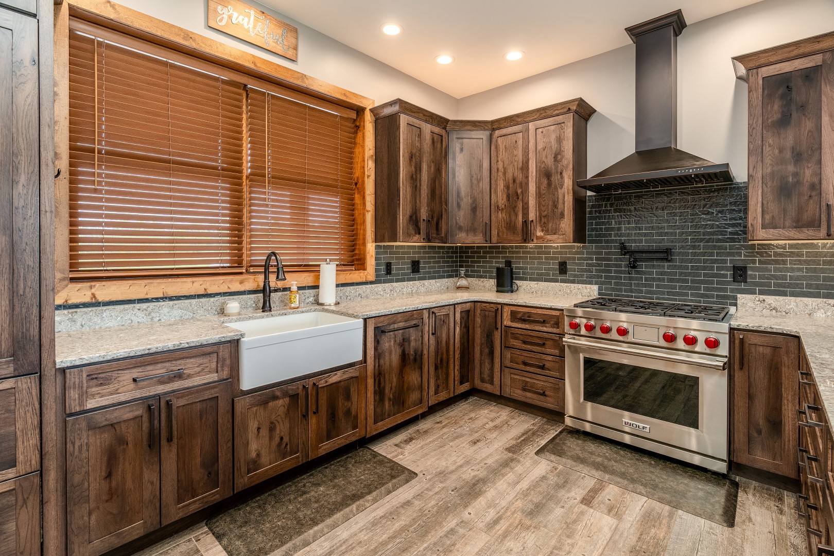 Carbondale, Illinois, 62902, United States, 3 Bedrooms Bedrooms, ,8 BathroomsBathrooms,Residential,For Sale,1986074