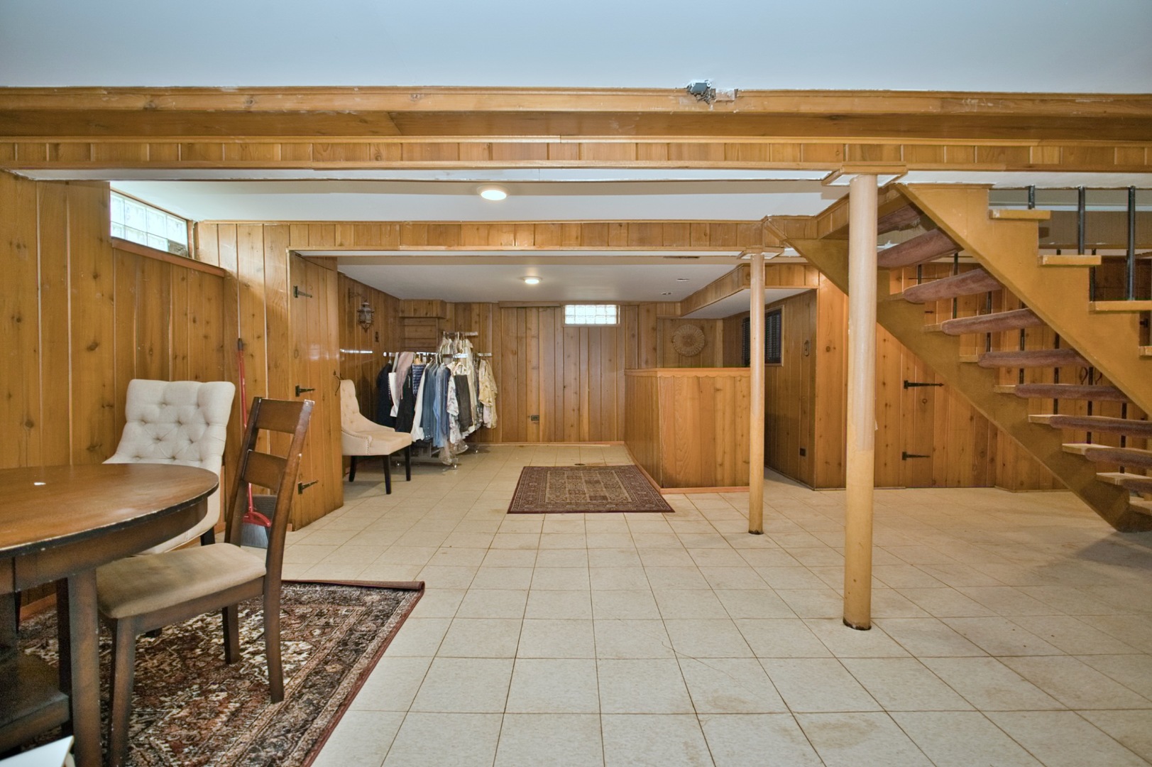 Lincolnwood, Illinois, 60712, United States, 3 Bedrooms Bedrooms, ,2 BathroomsBathrooms,Residential,For Sale,1863685