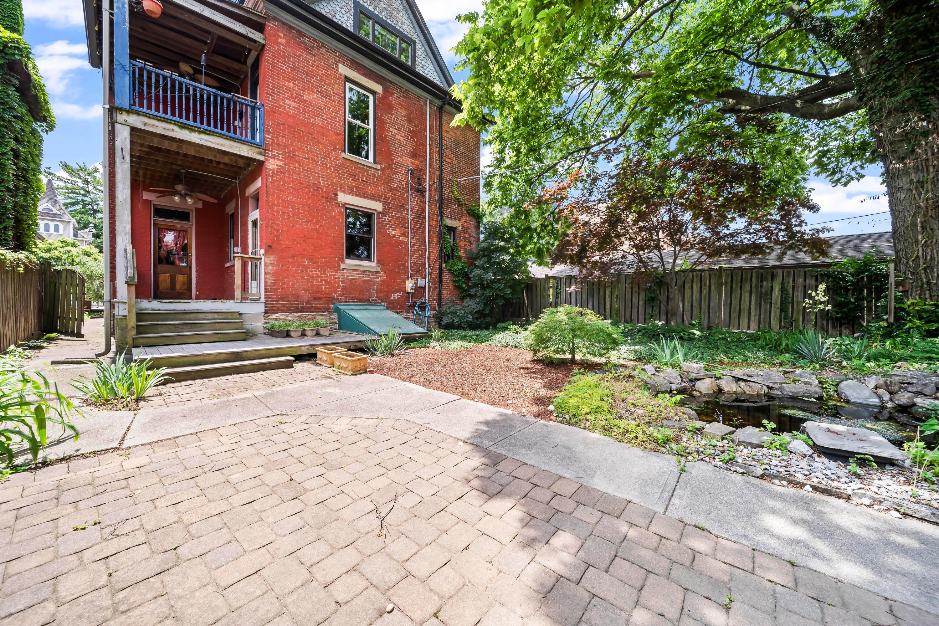 Columbus, Ohio, 43205, United States, 4 Bedrooms Bedrooms, ,3 BathroomsBathrooms,Residential,For Sale,1866885