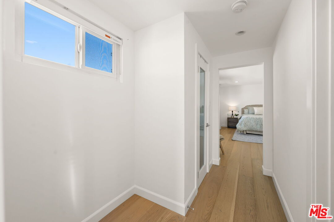 Los Angeles, California, 90046, United States, 3 Bedrooms Bedrooms, ,3 BathroomsBathrooms,Residential,For Sale,1989732