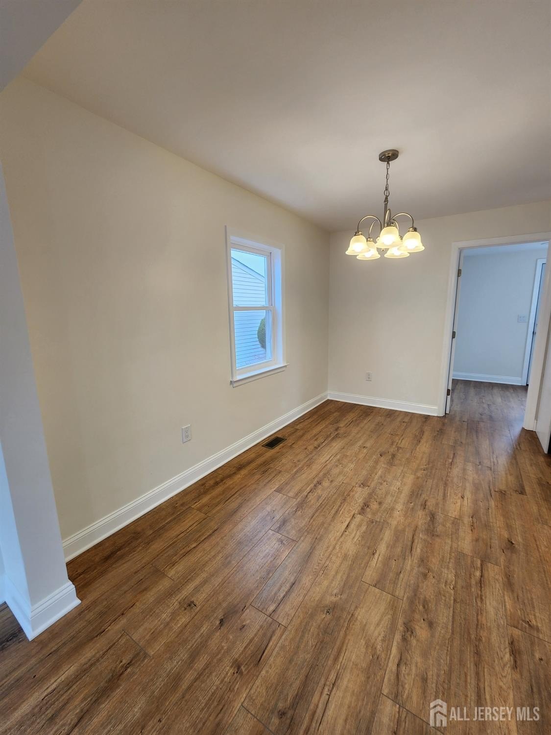 Sayreville, New Jersey, 08879, United States, 4 Bedrooms Bedrooms, ,2 BathroomsBathrooms,Residential,For Sale,2005384