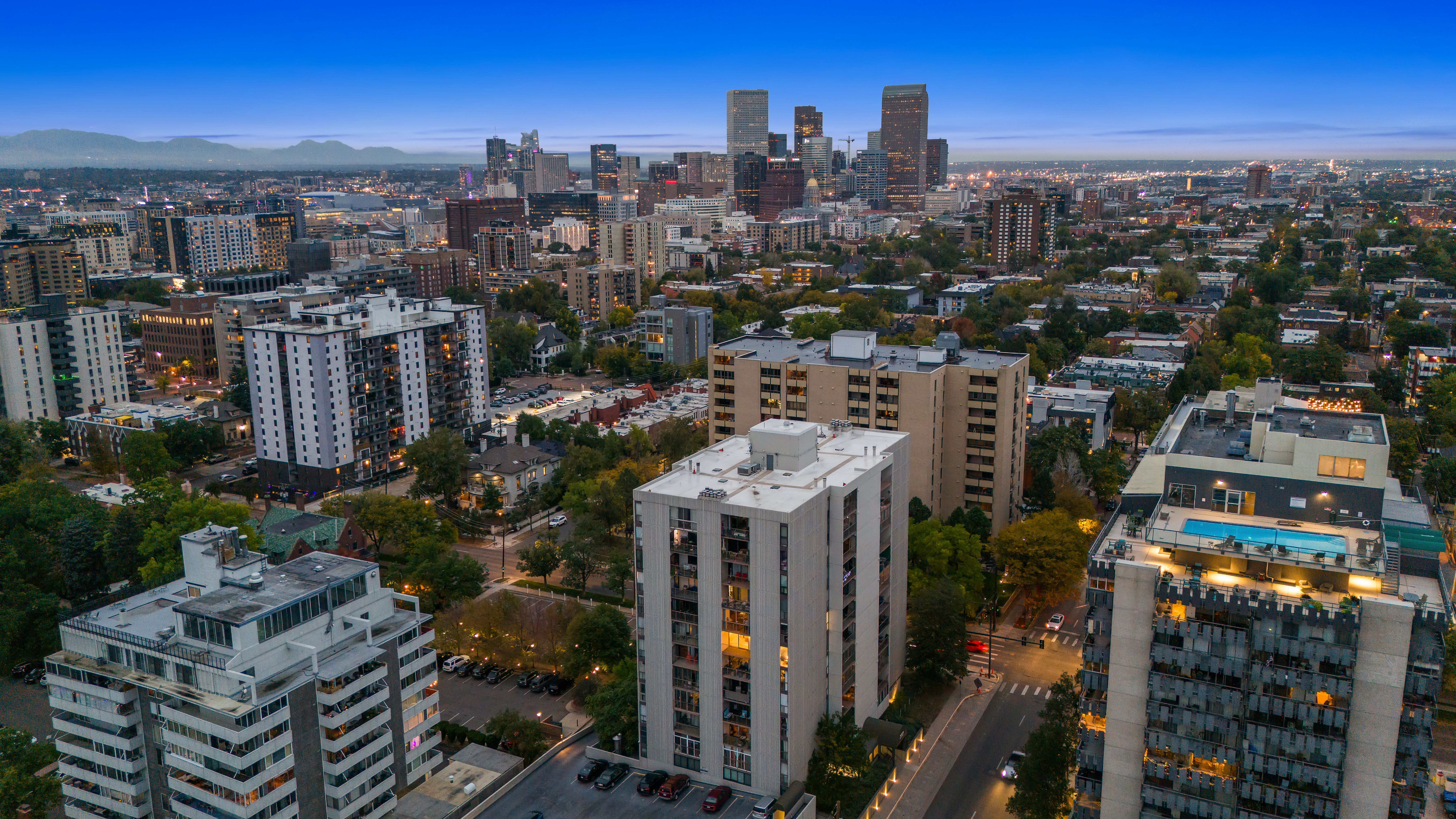  Your Front-Row Seat to Views of Pikes Peak & Everything Denver has to Offer - 物件實景
