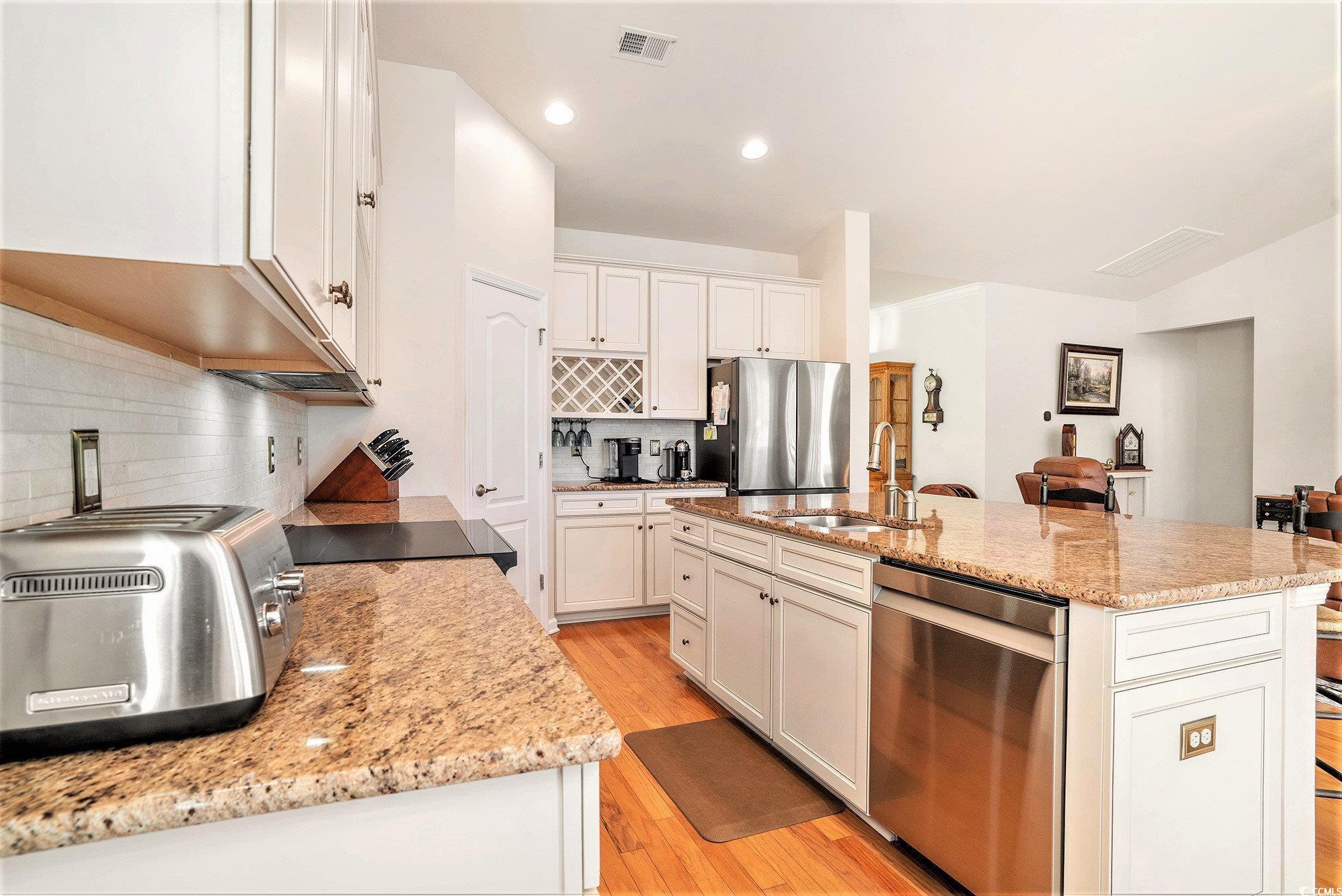 Myrtle Beach, South Carolina, 29588, United States, 3 Bedrooms Bedrooms, ,3 BathroomsBathrooms,Residential,For Sale,1990204