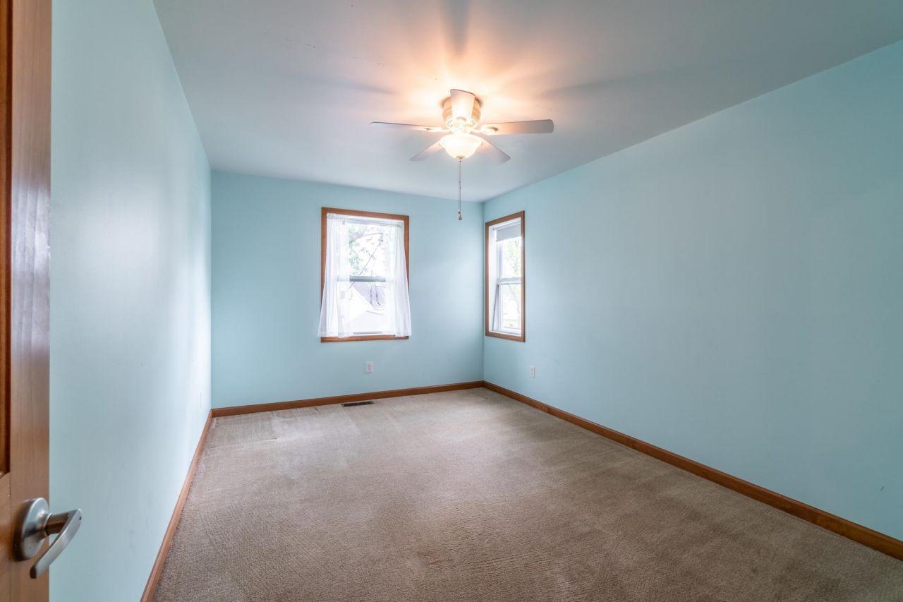 Columbia City, Indiana, 46725, United States, 6 Bedrooms Bedrooms, ,3 BathroomsBathrooms,Residential,For Sale,1827177
