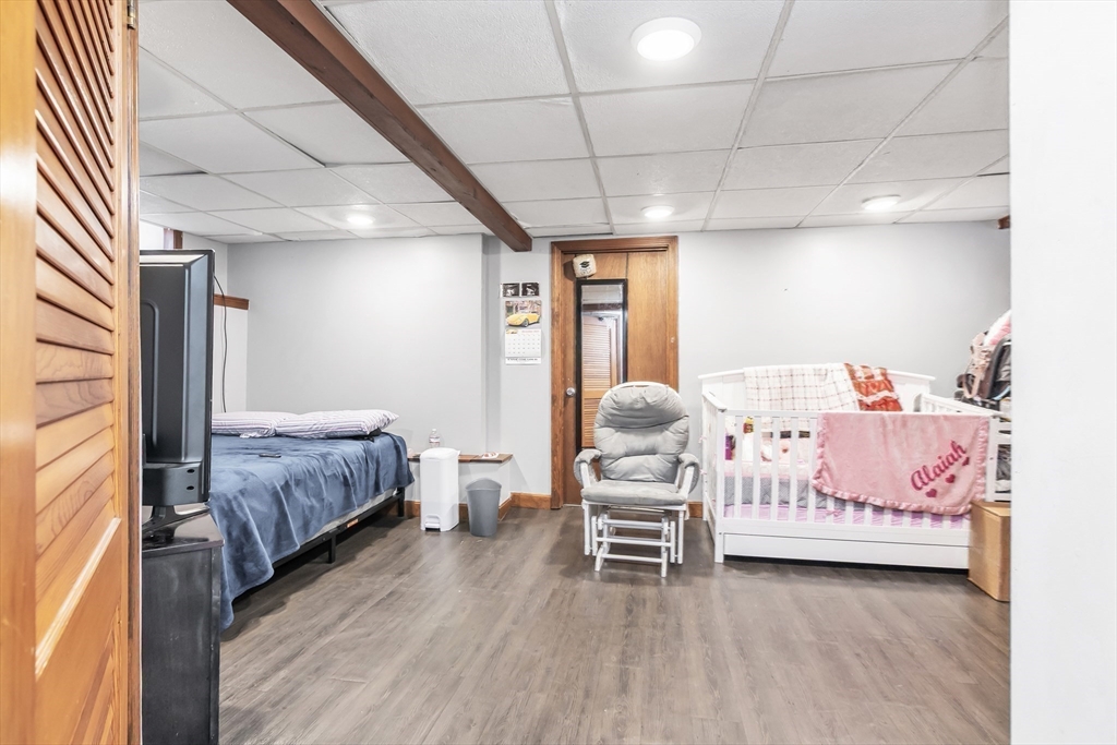 Haverhill, Massachusetts, 01830, United States, 5 Bedrooms Bedrooms, ,3 BathroomsBathrooms,Residential,For Sale,1990407