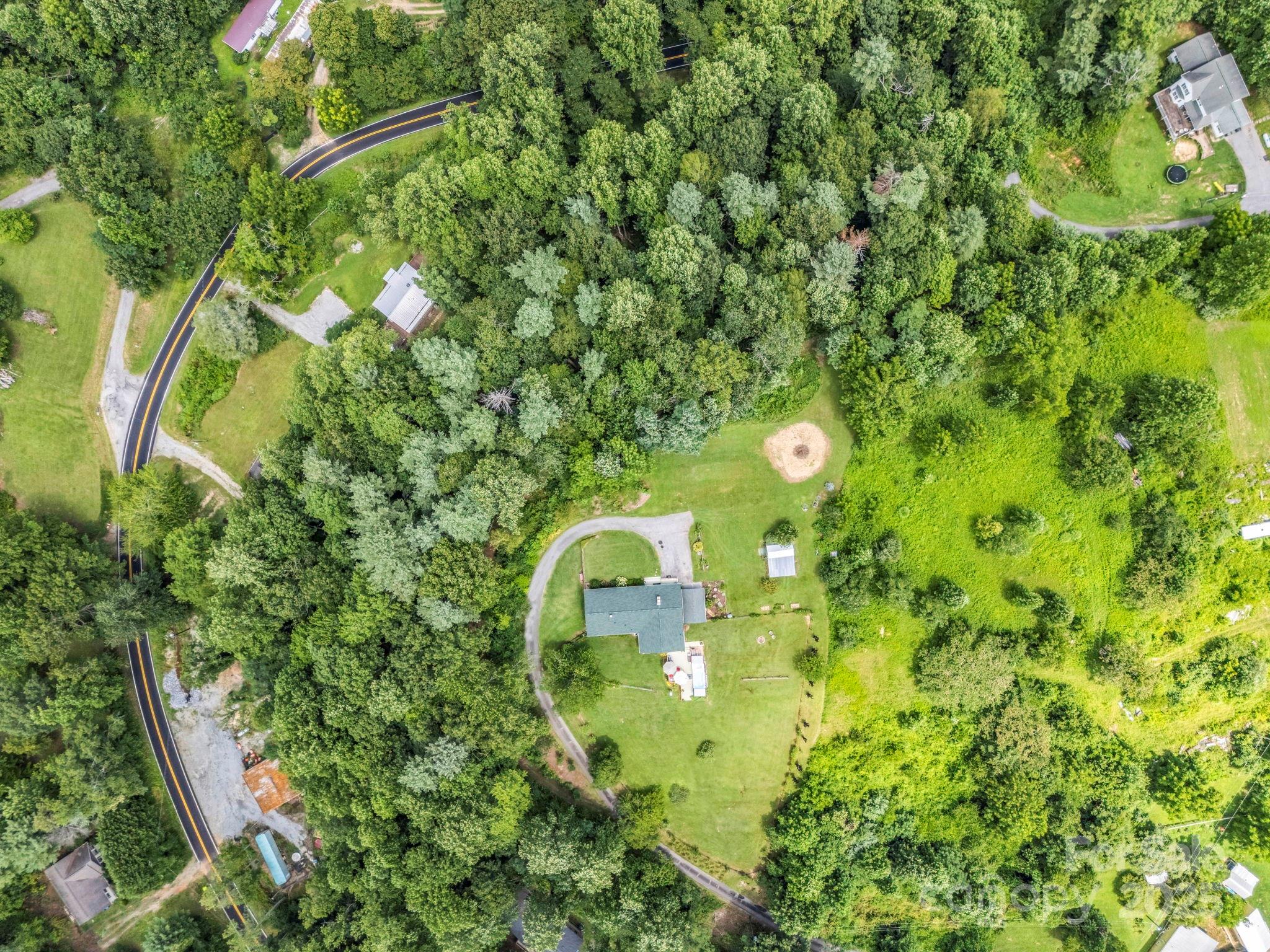 Saluda, North Carolina, 28773, United States, 4 Bedrooms Bedrooms, ,2 BathroomsBathrooms,Residential,For Sale,1978089