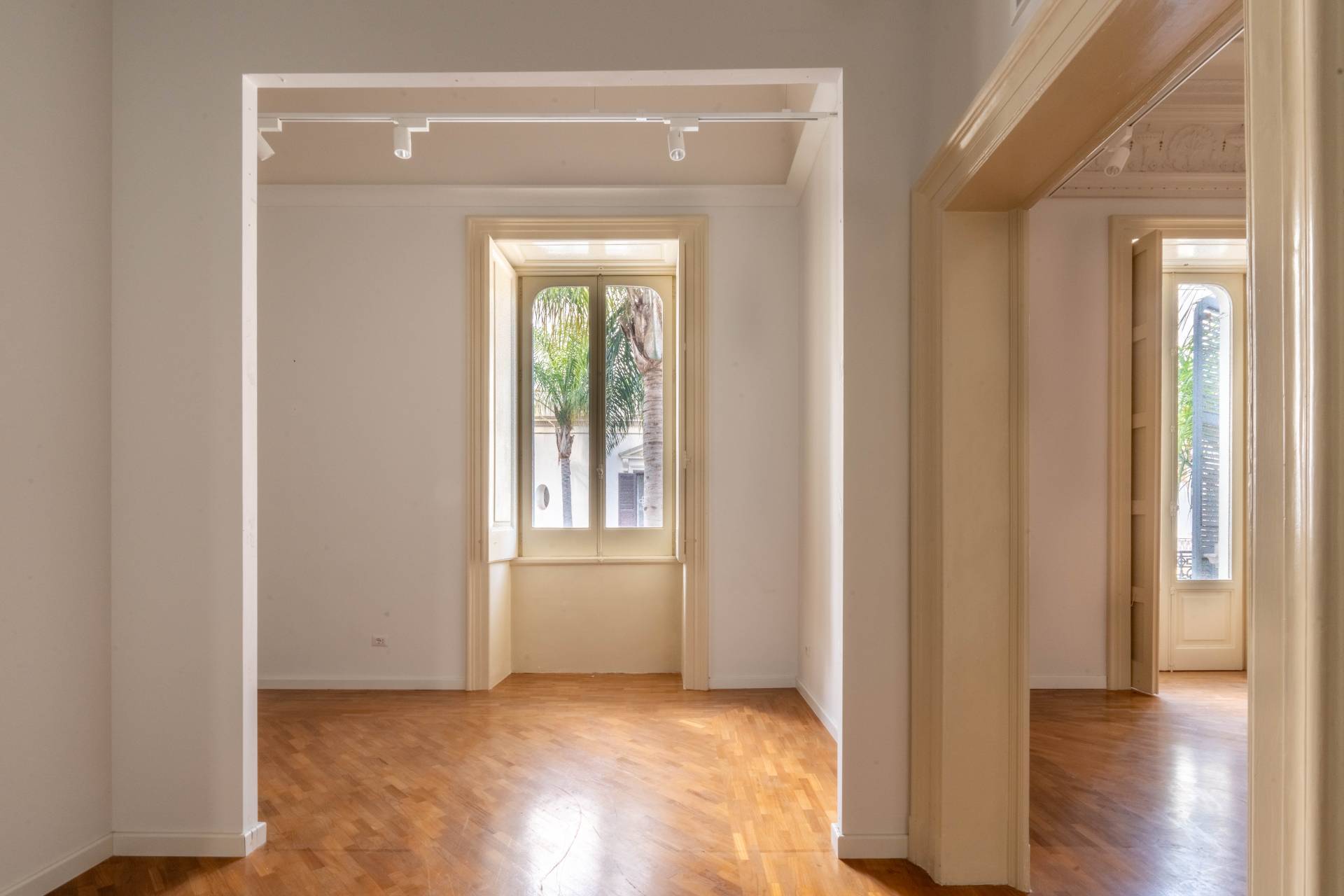 Piazza Anime / Corso Roma, Brindisi, Brindisi, 72100, IT, 8 Bedrooms Bedrooms, ,2 BathroomsBathrooms,Residential,For Sale,Piazza Anime / Corso Roma,1629554