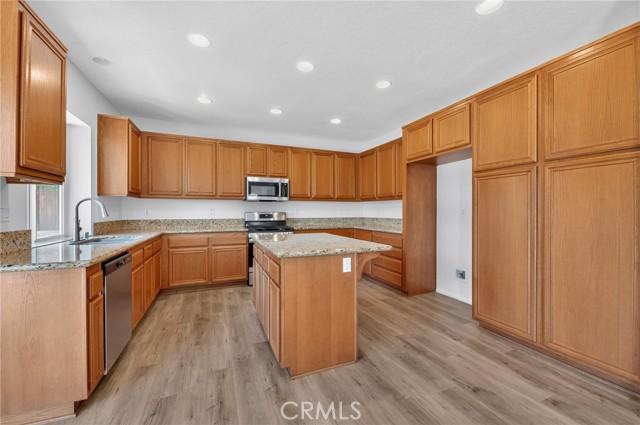 San Jacinto, California, 92583, United States, 5 Bedrooms Bedrooms, ,3 BathroomsBathrooms,Residential,For Sale,1890212