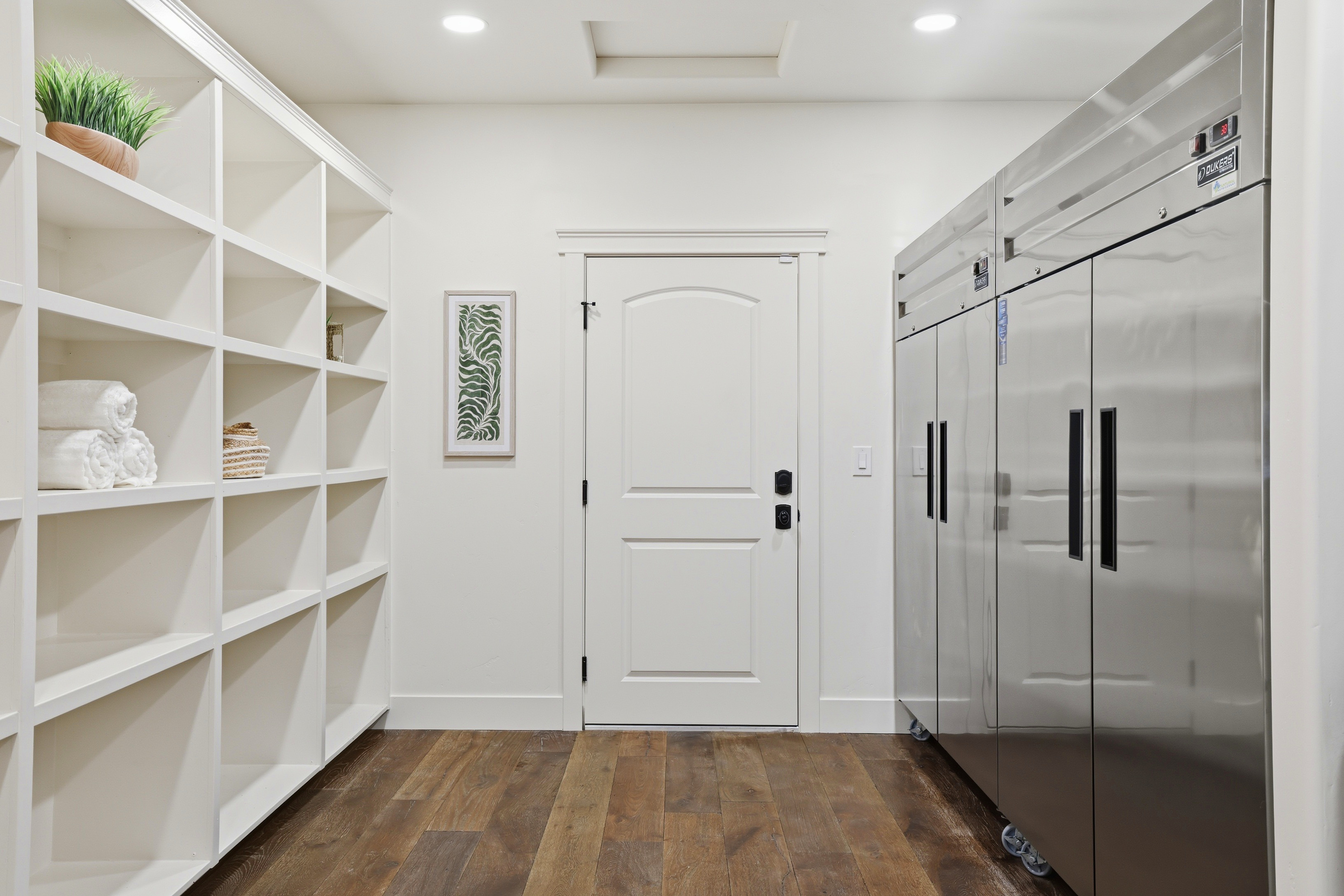 8735 Phoenix Avenue, Fair Oaks, CA 95628 - 物件實景