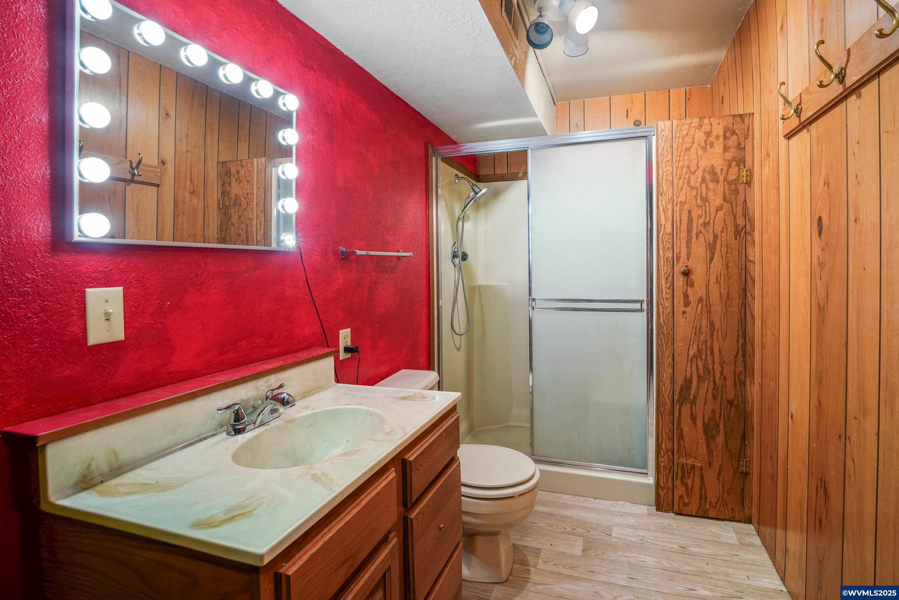 Salem, Oregon, 97304, United States, 4 Bedrooms Bedrooms, ,4 BathroomsBathrooms,Residential,For Sale,1805050