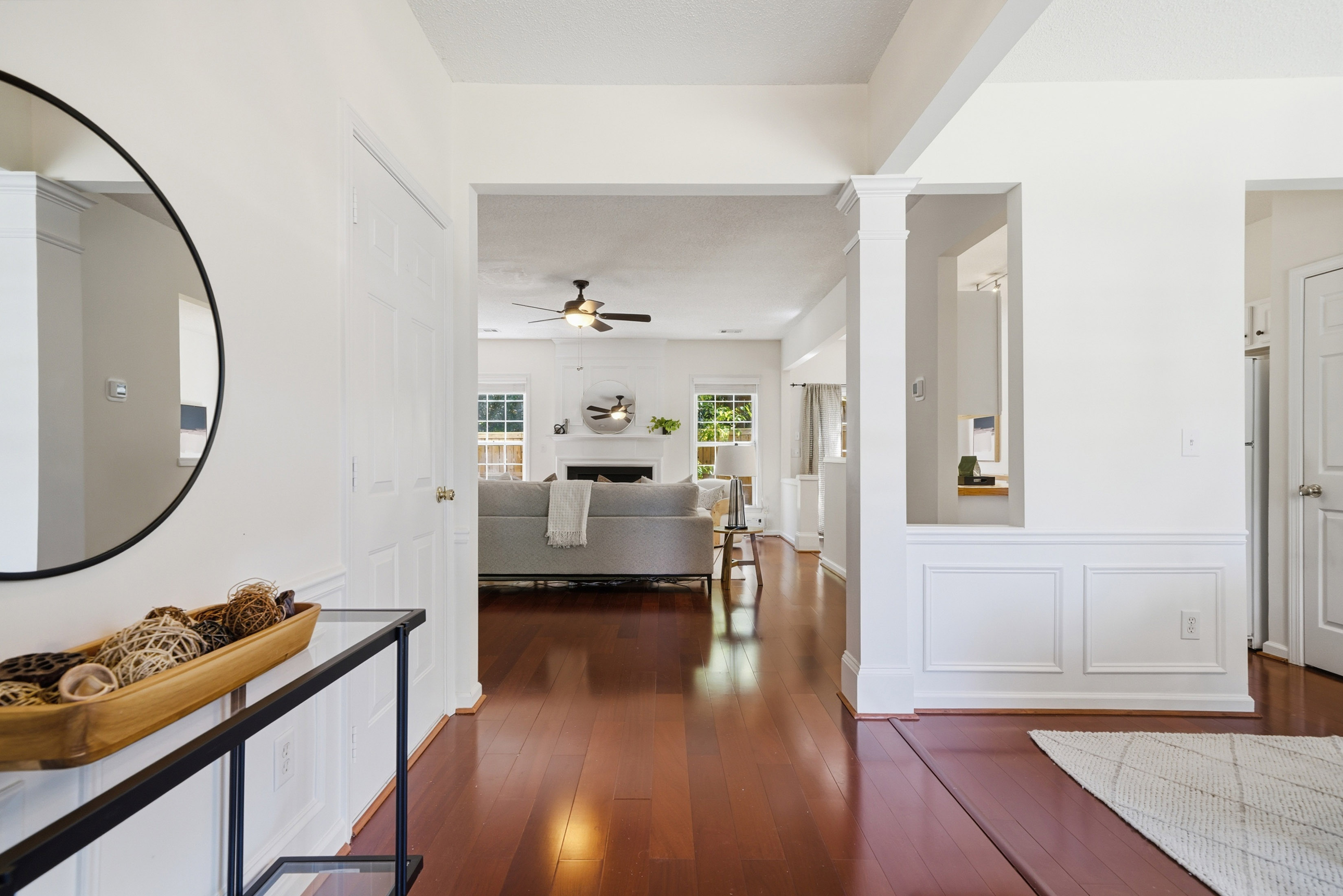  Beautifully Maintained Townhome in Sought-After Creekside at Mansell - 物件實景