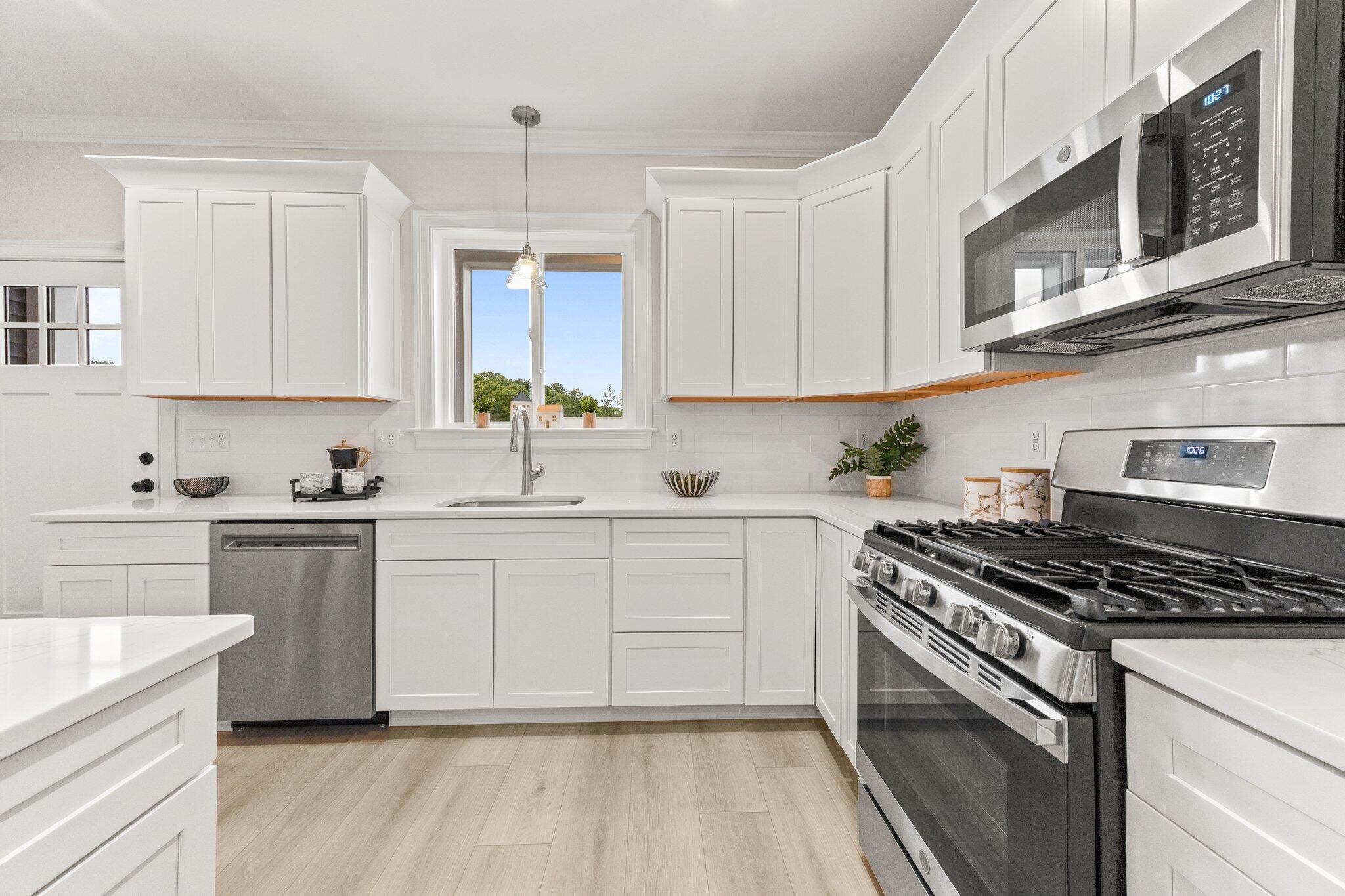 Sagamore Beach, Massachusetts, 02562, United States, 2 Bedrooms Bedrooms, ,2 BathroomsBathrooms,Residential,For Sale,1877574