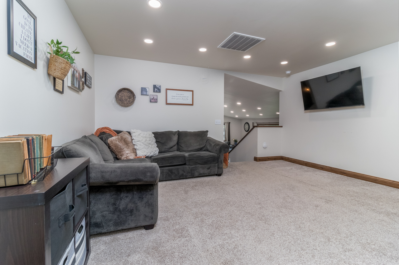 Bonners Ferry, Idaho, 83805, United States, 5 Bedrooms Bedrooms, ,3 BathroomsBathrooms,Residential,For Sale,1942969