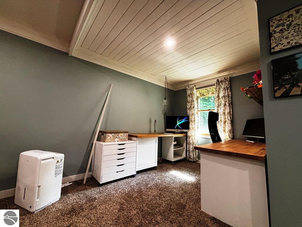 Traverse City, Michigan, 49684, United States, 3 Bedrooms Bedrooms, ,2 BathroomsBathrooms,Residential,For Sale,1882557