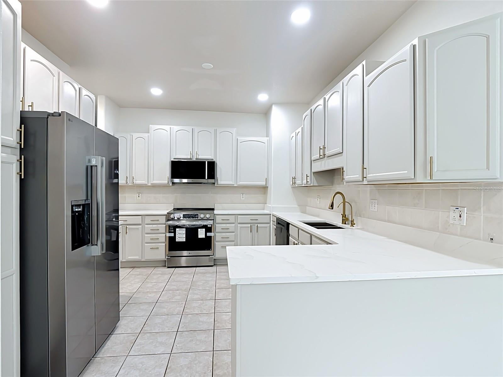 ST CLOUD, Florida, 34771, United States, 4 Bedrooms Bedrooms, ,3 BathroomsBathrooms,Residential,For Sale,2048111