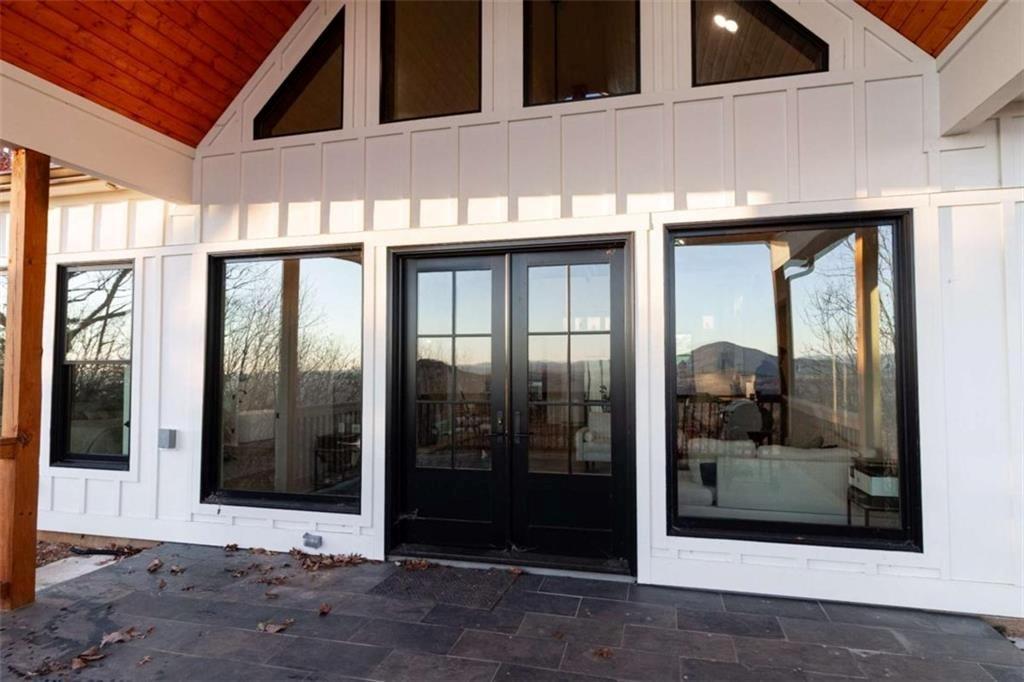 Cleveland, Georgia, 30528, United States, 3 Bedrooms Bedrooms, ,2 BathroomsBathrooms,Residential,For Sale,1928756