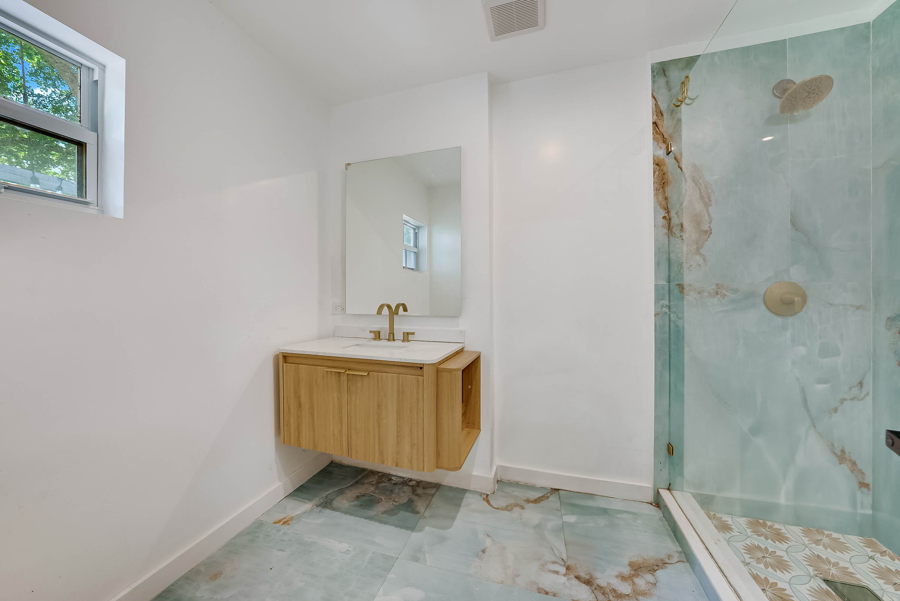  716 SW 5th Ave, Hallandale Beach, FL, 33009 - 物件實景
