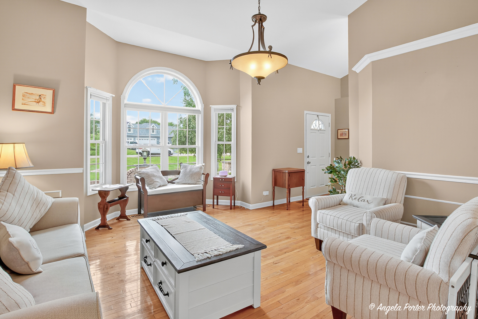 Mchenry, Illinois, 60051, United States, 4 Bedrooms Bedrooms, ,4 BathroomsBathrooms,Residential,For Sale,1916505